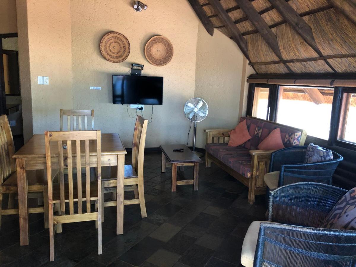 Sondela Nature Reserve & Spa Chalets بيلا-بيلا المظهر الخارجي الصورة