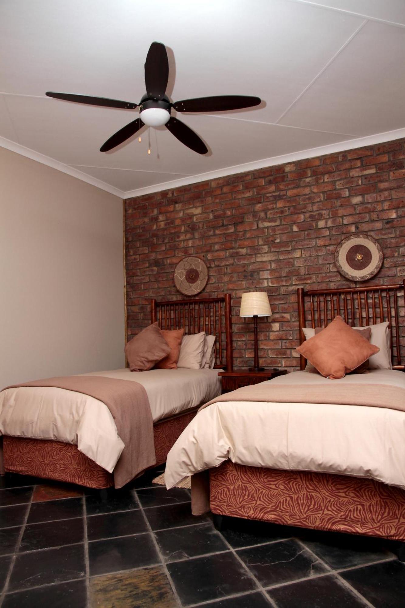 Sondela Nature Reserve & Spa Chalets بيلا-بيلا المظهر الخارجي الصورة
