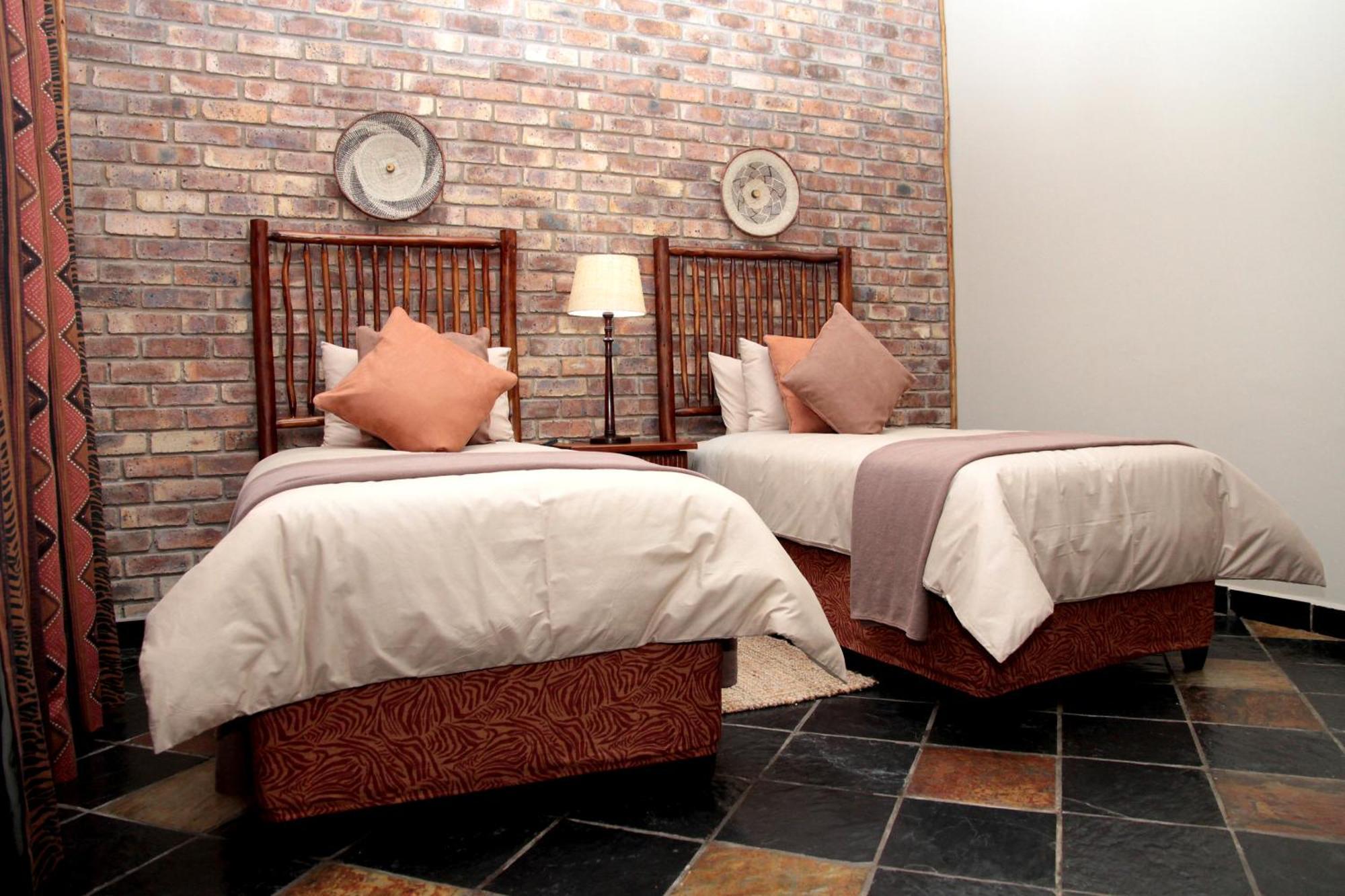 Sondela Nature Reserve & Spa Chalets بيلا-بيلا المظهر الخارجي الصورة